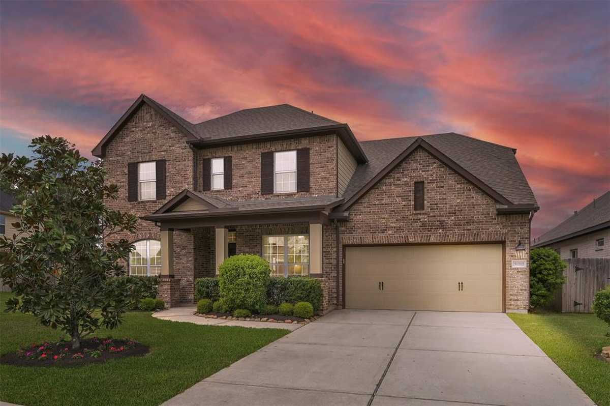 $547,000 - 4Br/4Ba -  for Sale in Falls At Imperial Oaks, Spring
