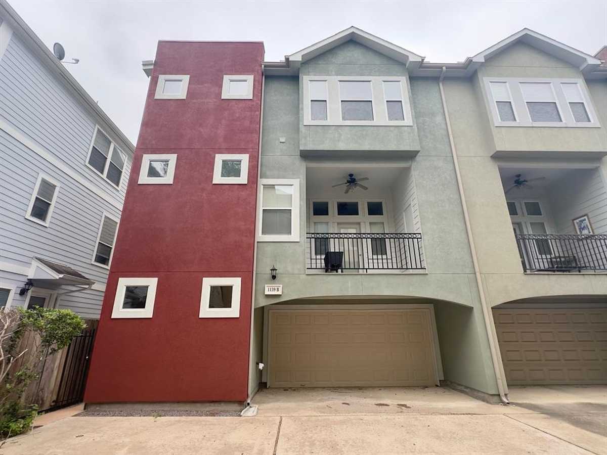 $449,500 - 3Br/4Ba -  for Sale in Cmc Properties 08, Houston
