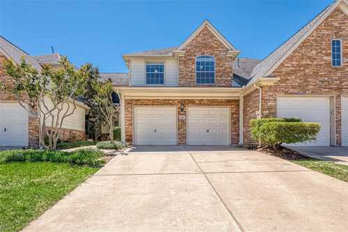 $329,900 - 3Br/3Ba -  for Sale in Greatwood Tr C-8, Sugar Land