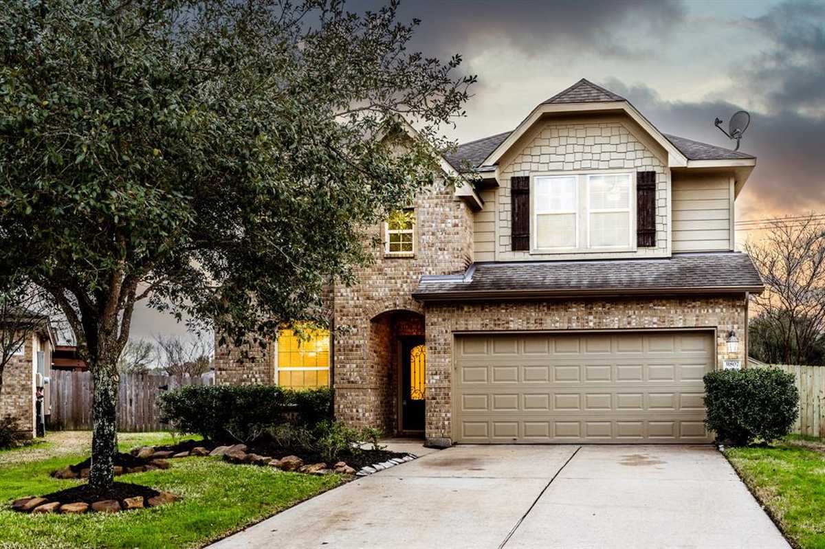$359,000 - 4Br/3Ba -  for Sale in Imperial Oaks Park 12a, Conroe