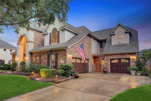 $995,000 - 4Br/4Ba -  for Sale in Greatwood Lakeside Village, Sugar Land