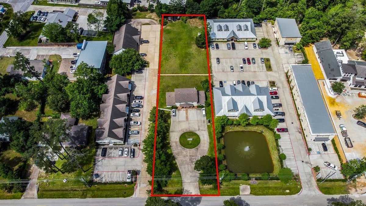 $1,400,000 - Br/Ba -  for Sale in Oak Ridge North, Spring