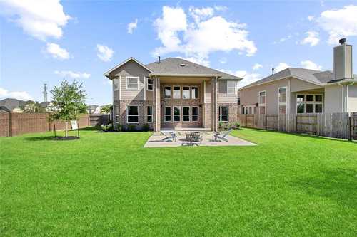 $899,000 - 5Br/4Ba -  for Sale in Clements Crossing, Sugar Land