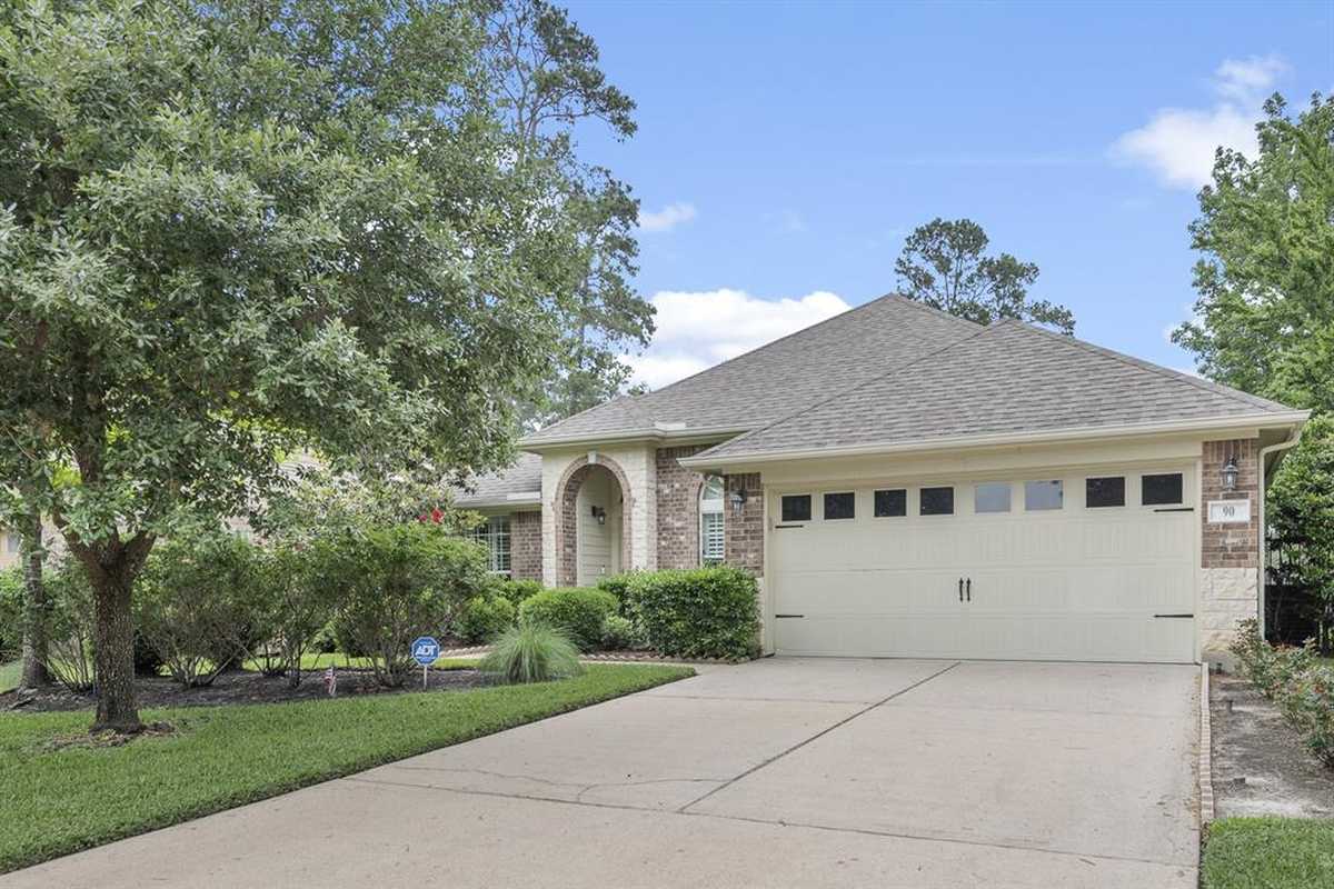 $469,900 - 3Br/2Ba -  for Sale in The Woodlands Creekside Park West 02, Tomball