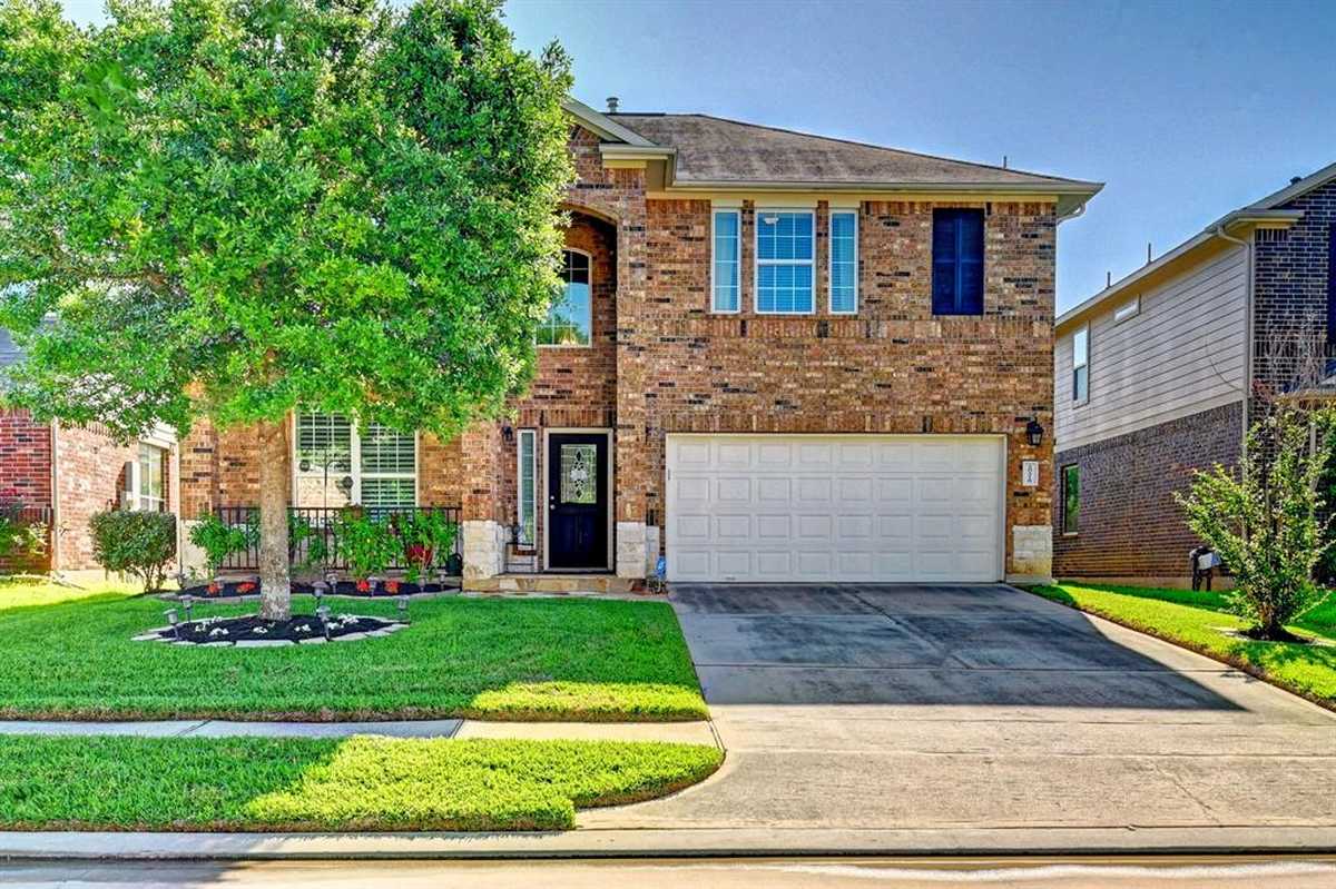 $399,900 - 4Br/4Ba -  for Sale in Willow Falls, Tomball