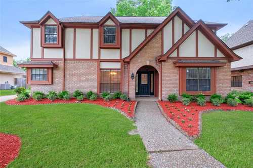 $420,000 - 4Br/4Ba -  for Sale in Waterford Sec 1, Sugar Land
