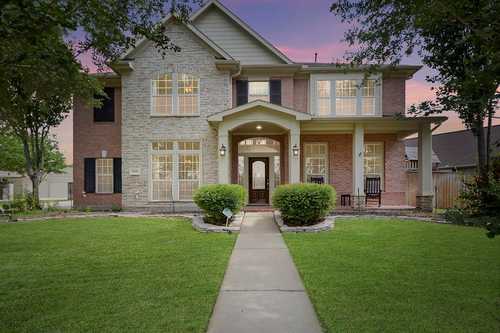 $750,000 - 4Br/4Ba -  for Sale in Grayson Lakes, Katy