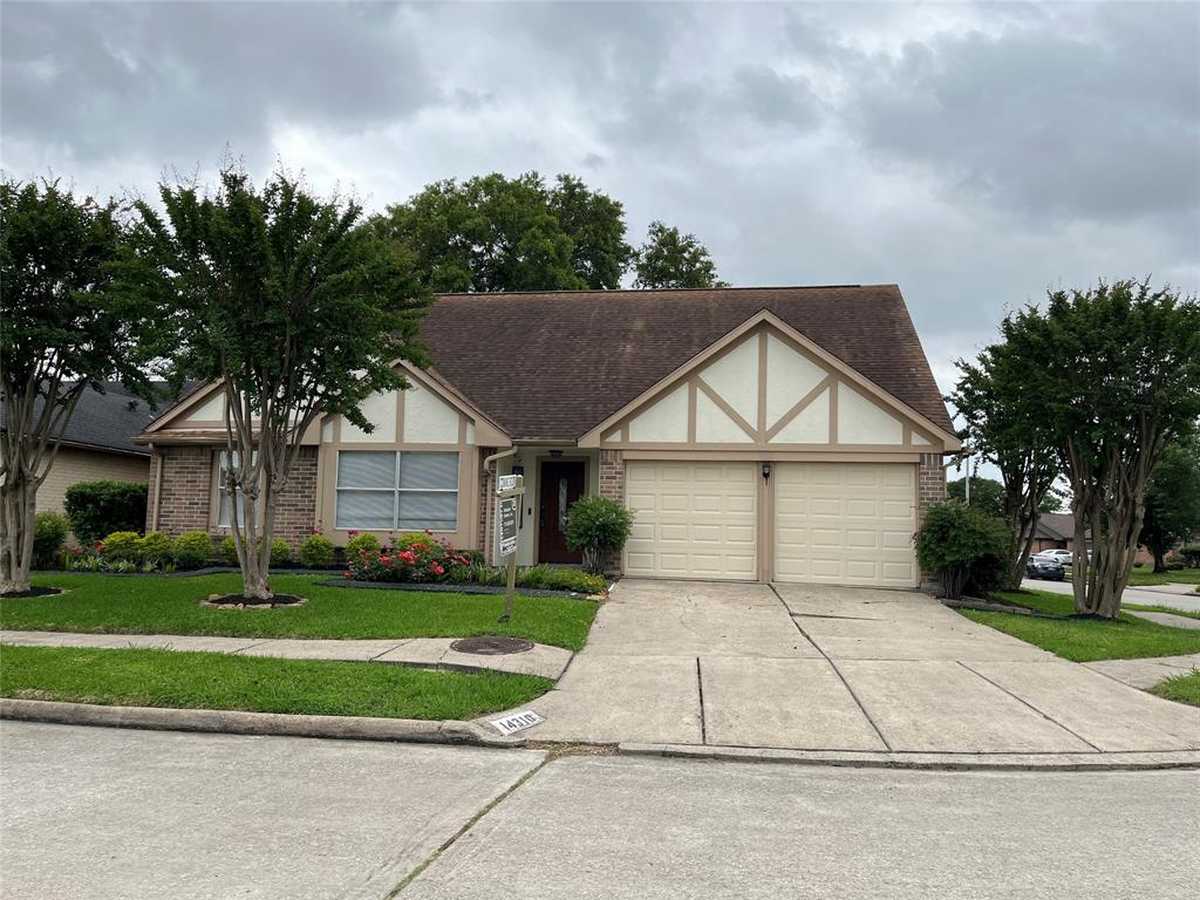 $316,000 - 3Br/3Ba -  for Sale in Woodforest North Sec 02, Houston