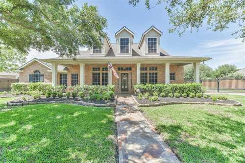 $699,900 - 3Br/3Ba -  for Sale in Lakes Of Fairhaven, Cypress