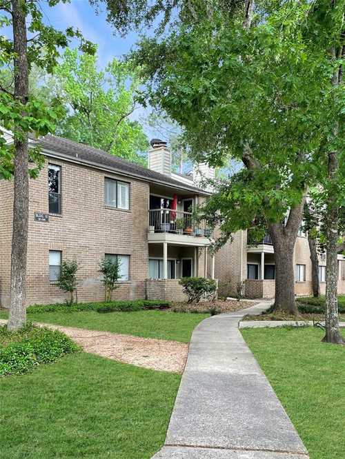 $180,000 - 2Br/1Ba -  for Sale in Creekwood Vill Condos, The Woodlands