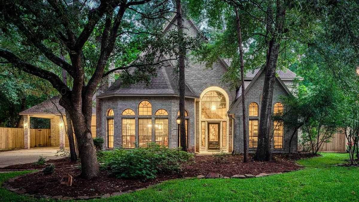 $799,000 - 4Br/4Ba -  for Sale in Wdlnds Village Panther Ck 28, The Woodlands