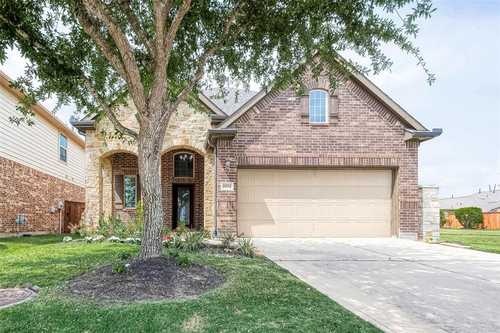 $435,000 - 4Br/3Ba -  for Sale in Towne Lake, Cypress