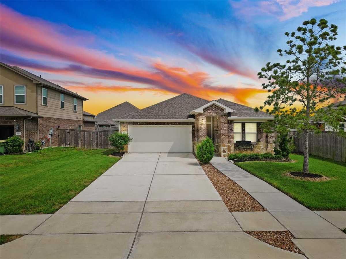 $325,000 - 3Br/2Ba -  for Sale in Riverstone Ranch/clear Crk Sec, Pearland