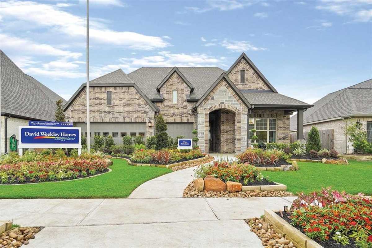 $651,934 - 4Br/4Ba -  for Sale in The Meadows At Imperial Oaks, Conroe