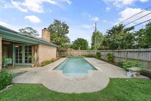 $260,000 - 3Br/2Ba -  for Sale in Cole Creek Manor Sec 03, Houston