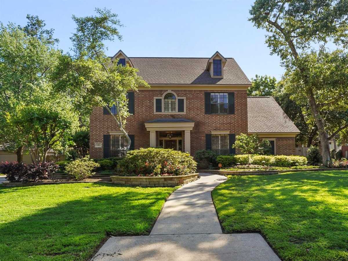 $789,000 - 4Br/4Ba -  for Sale in Wdlnds Village Panther Ck 29, The Woodlands