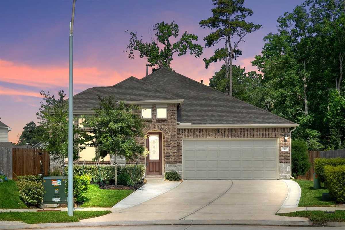 $435,000 - 3Br/2Ba -  for Sale in Meadows At Imperial Oaks, Conroe