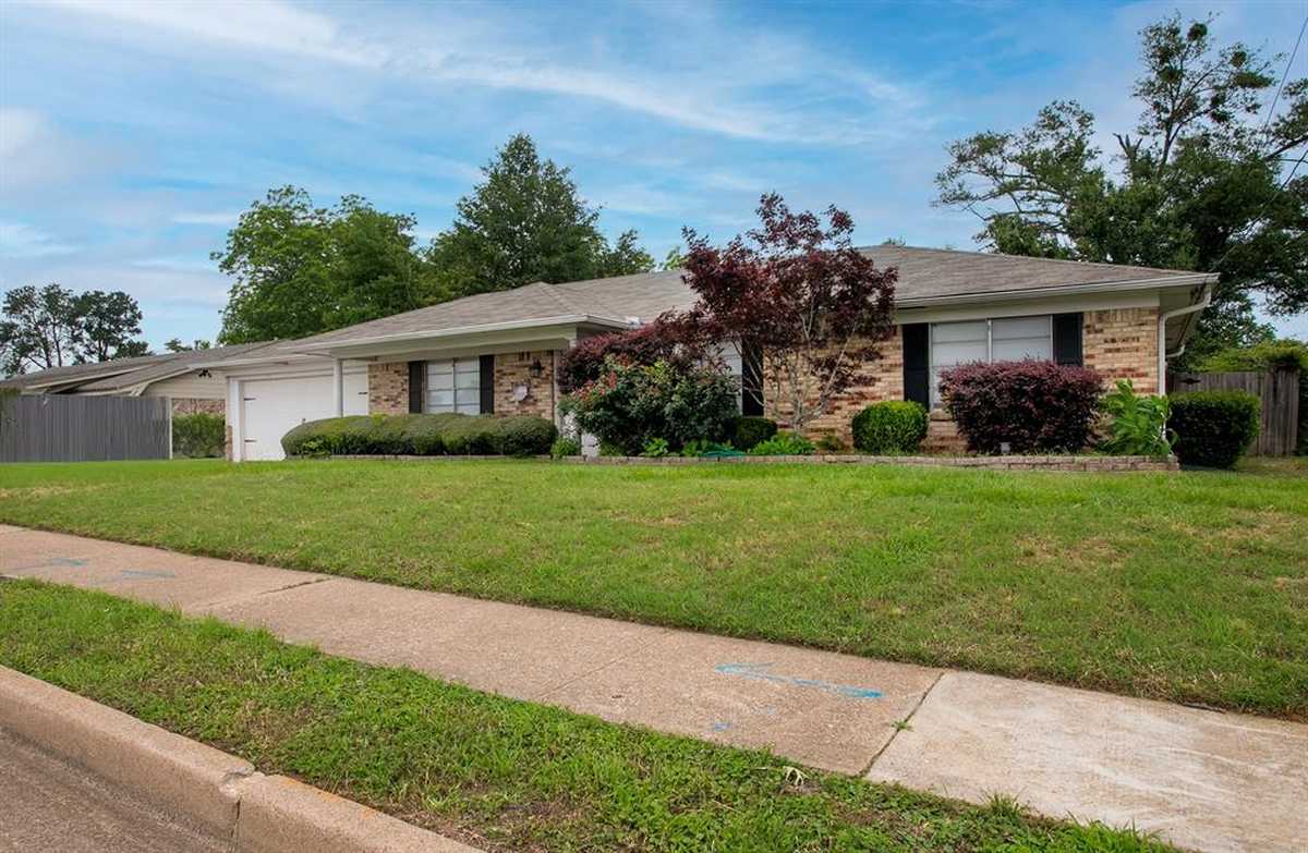 $265,000 - 4Br/2Ba -  for Sale in College View, Tyler