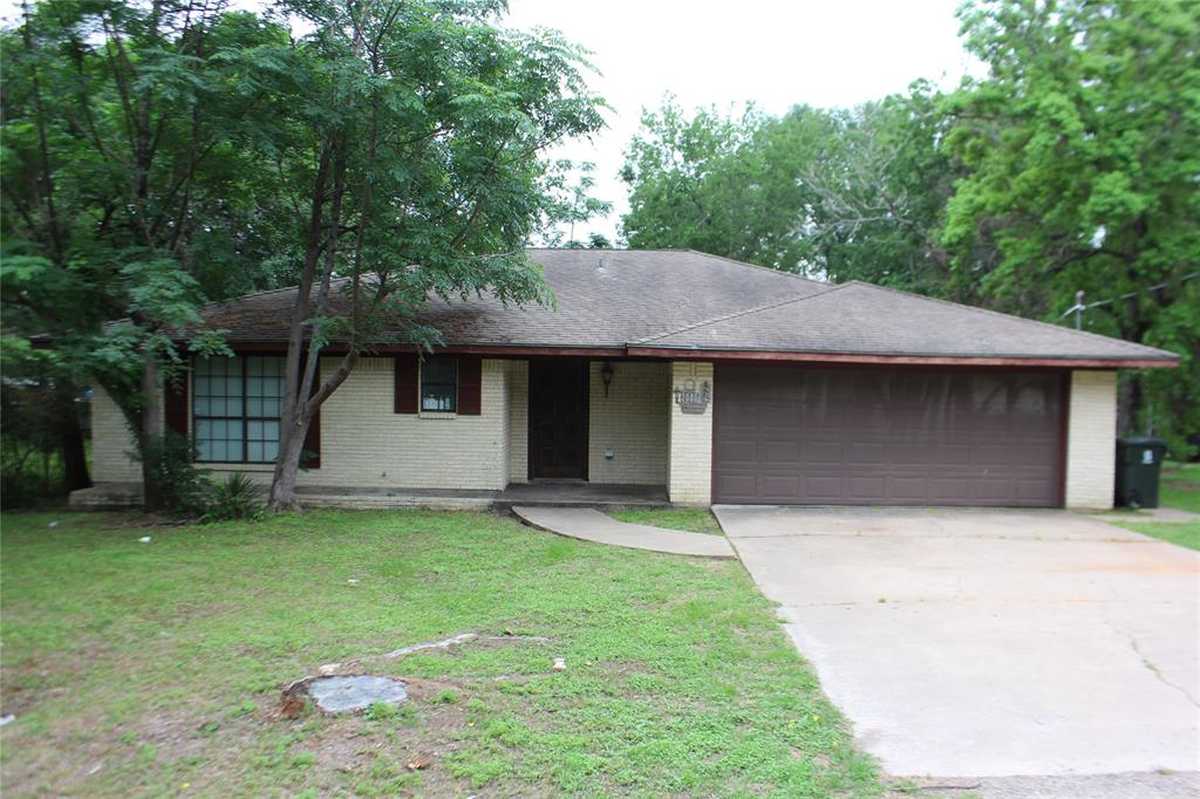 $235,000 - 3Br/2Ba -  for Sale in 641000 - Margaret Wallace, Bryan