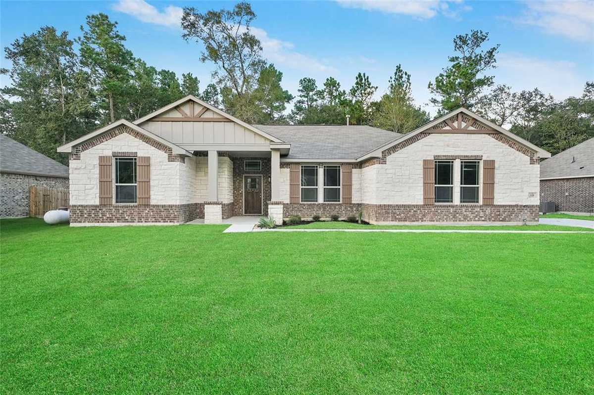 $426,338 - 4Br/2Ba -  for Sale in Deer Pines, Conroe