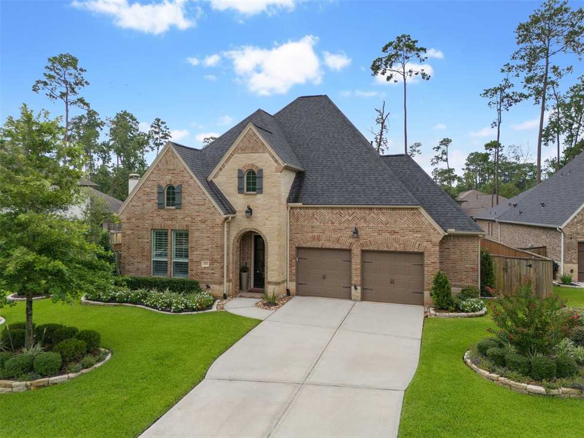 $800,000 - 3Br/3Ba -  for Sale in Grand Central Park 07, Conroe