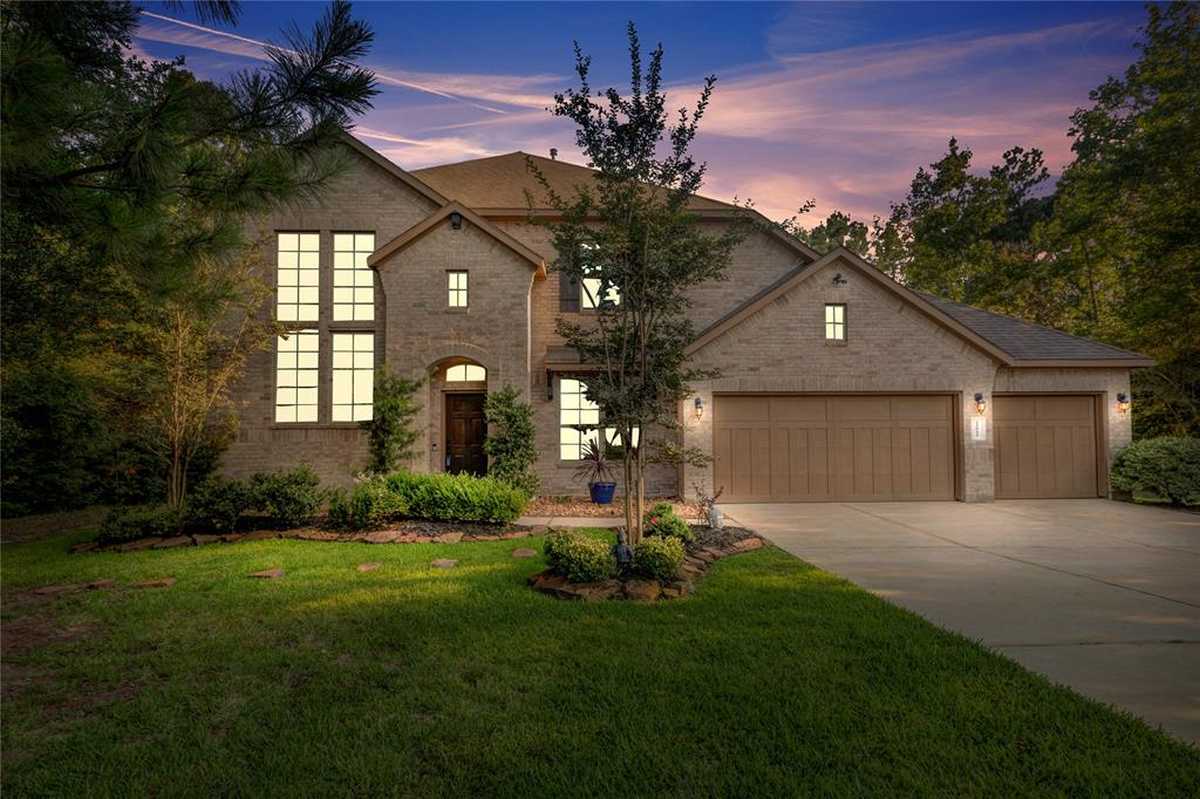 $589,000 - 5Br/3Ba -  for Sale in Shadow Lake Forest, Conroe