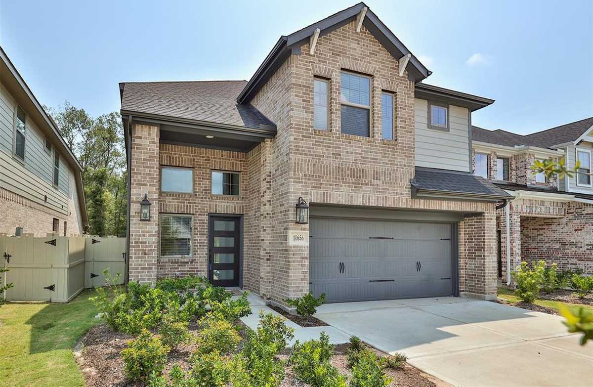 $430,000 - 4Br/4Ba -  for Sale in Harpers Preserve, Conroe