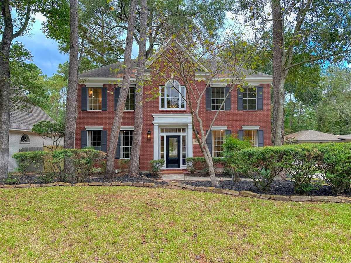 $750,000 - 4Br/3Ba -  for Sale in Wdlnds Village Cochrans Cr 05, The Woodlands