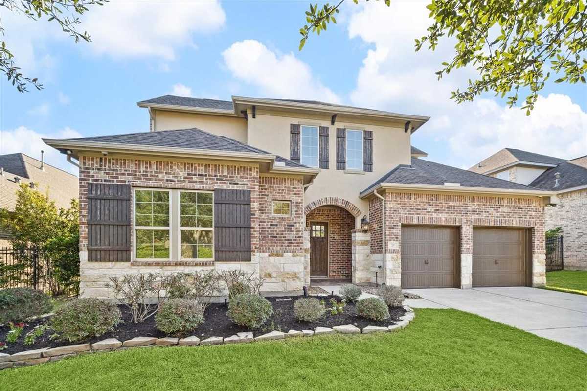 $849,900 - 3Br/4Ba -  for Sale in Woodlands Creekside Park West Se, Tomball