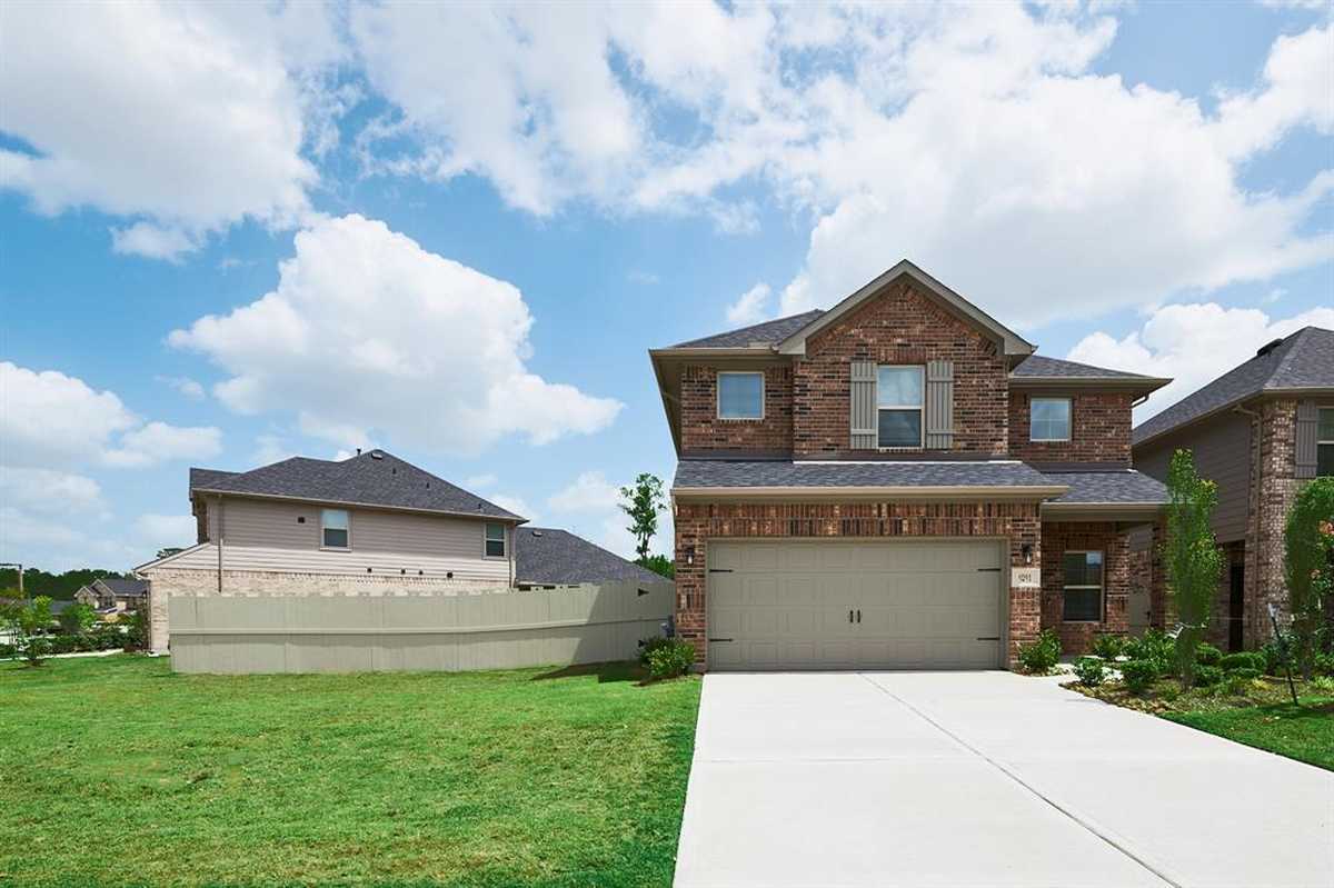 $415,000 - 4Br/3Ba -  for Sale in Harpers Preserve 14, Conroe