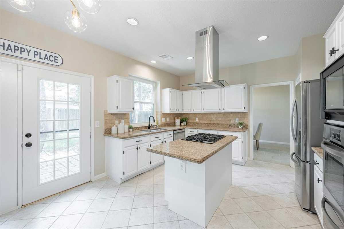 $525,000 - 4Br/3Ba -  for Sale in Wdlnds Village Cochrans Cr 29, The Woodlands