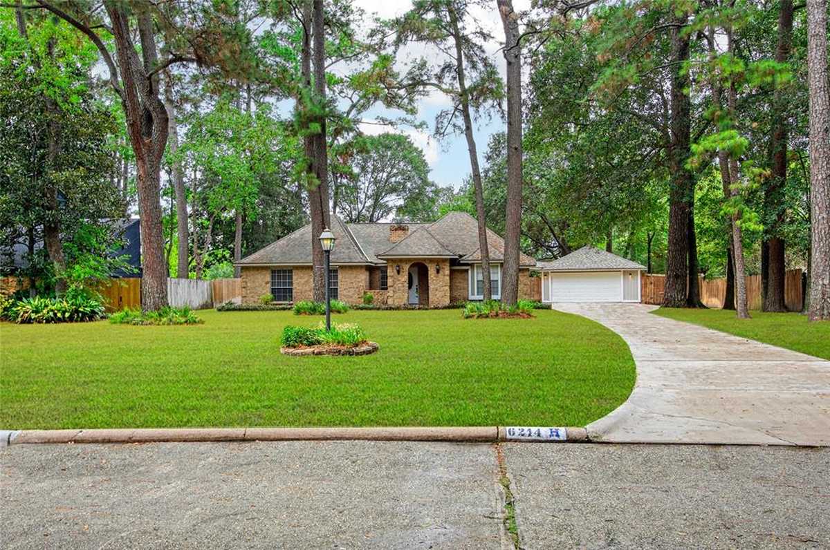 $370,000 - 4Br/2Ba -  for Sale in Spring Creek Forest Sec 02, Spring