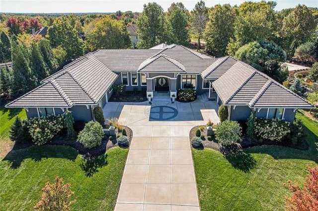 $1,950,000 - 4Br/6Ba -  for Sale in Siena Of Leawood, Leawood