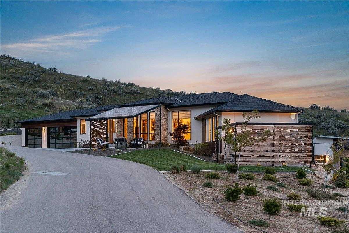 $2,400,000 - 3Br/4Ba -  for Sale in Boise