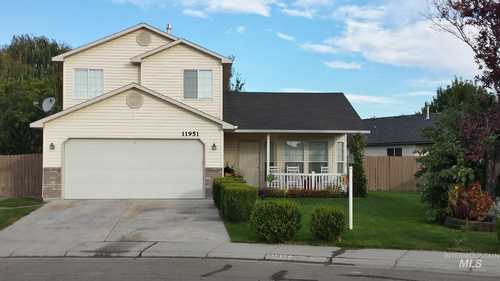 $399,900 - 3Br/3Ba -  for Sale in Nampa