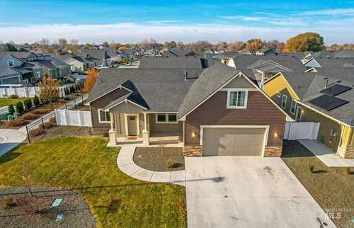 $559,900 - 3Br/2Ba -  for Sale in Nampa