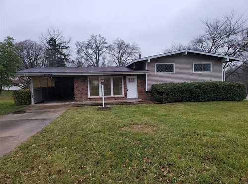 $359,900 - 3Br/3Ba -  for Sale in Indian Meadows 1, St Louis