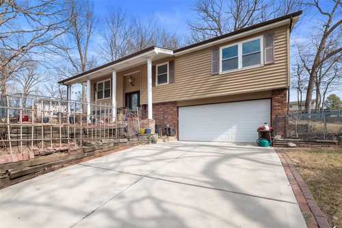 $250,000 - 4Br/3Ba -  for Sale in Taylor Heights, Manchester