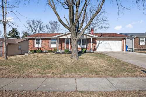 $225,000 - 3Br/2Ba -  for Sale in Olde Towne Estate, St Charles