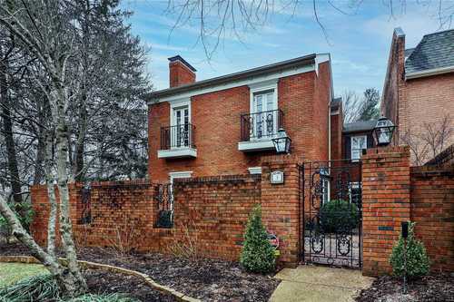 $859,900 - 3Br/6Ba -  for Sale in Chatfield Place, Creve Coeur