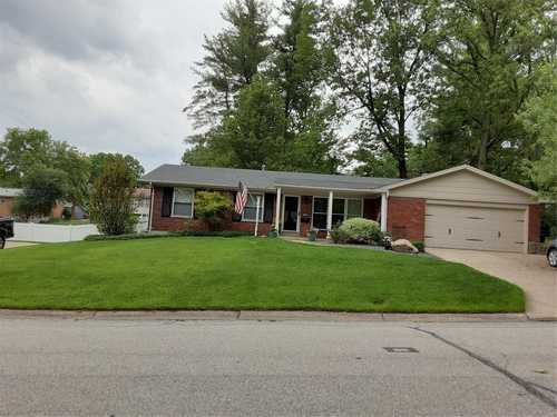 $299,500 - 3Br/3Ba -  for Sale in Cardinal Wood, St Charles