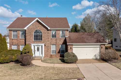 $325,000 - 4Br/3Ba -  for Sale in Manors Of Portland Lake Estates Two, Florissant