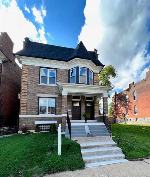 $395,000 - 4Br/3Ba -  for Sale in Century Place Add, St Louis