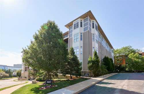 $295,000 - 1Br/2Ba -  for Sale in City Place Condo Ph 1, St Louis