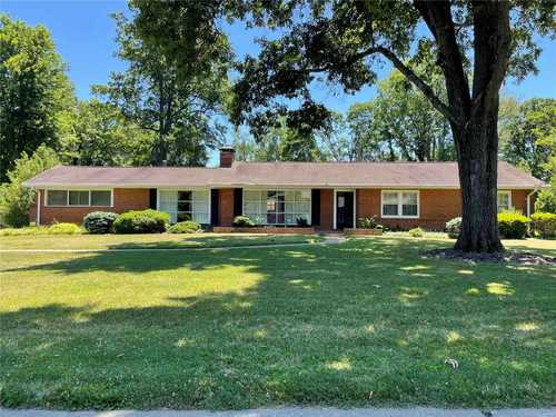 $465,000 - 3Br/3Ba -  for Sale in Briarwood 4, St Louis