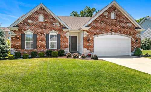 $499,900 - 3Br/3Ba -  for Sale in Villas At Ridgepointe #1 & #3, Lake St Louis