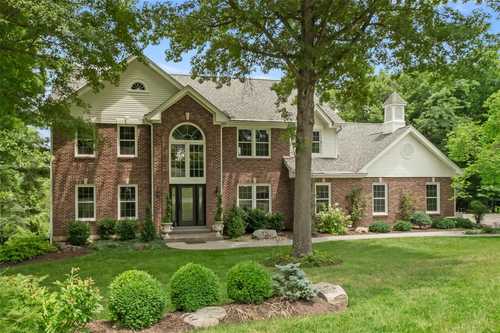 $725,000 - 5Br/4Ba -  for Sale in Summit View Place, Glencoe