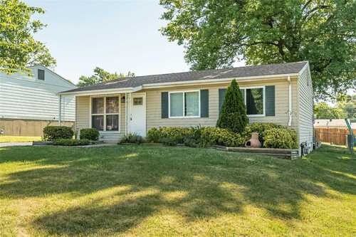 $189,900 - 3Br/1Ba -  for Sale in Brookside 6, Maryland Heights
