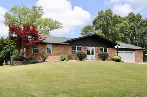 $495,000 - 4Br/4Ba -  for Sale in Point Acres 3, St Louis