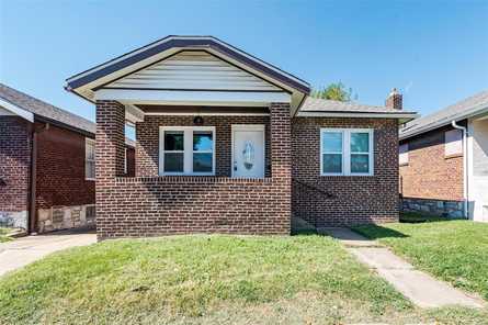 $224,900 - 2Br/2Ba -  for Sale in Woodland Park Add, St Louis